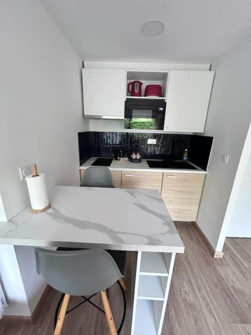 Terre D'occitan-metro-parking-balcon * Ramonville-Saint-Agne