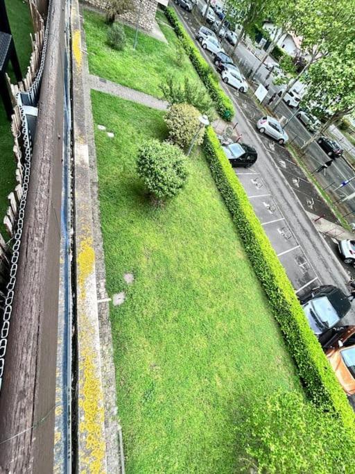 Terre D'occitan-metro-parking-balcon * Ramonville-Saint-Agne