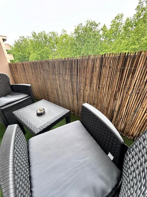 Terre D'occitan-metro-parking-balcon *